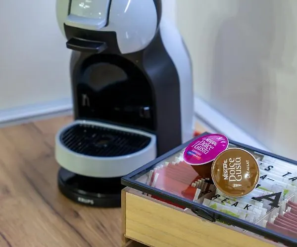 Skyline Lux Zlatna Lisica *