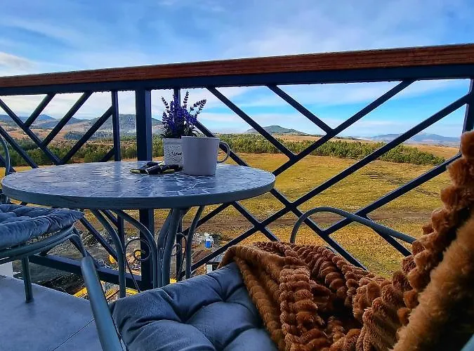 Skyline Lux Zlatna Lisica *